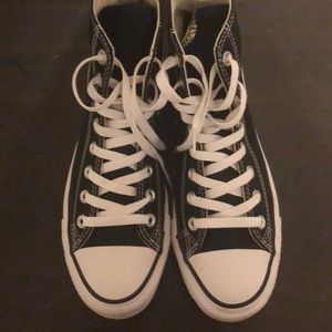 Black high top converse